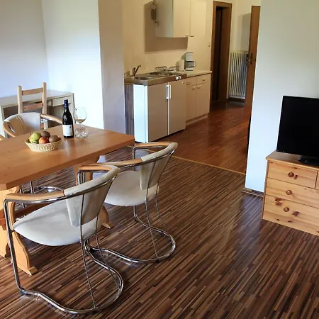 Evianquelle Hotel 3*