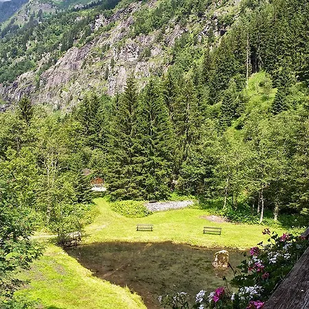 Evianquelle 3*